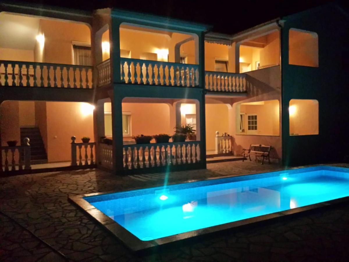 Haus Delphin Appartement Poreč Buitenkant foto